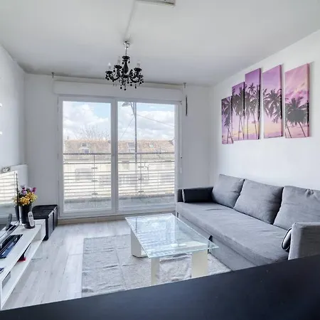 24h/24 Appt Entre Paris Et - Parking Balcon * شامبيني-سور-مارن