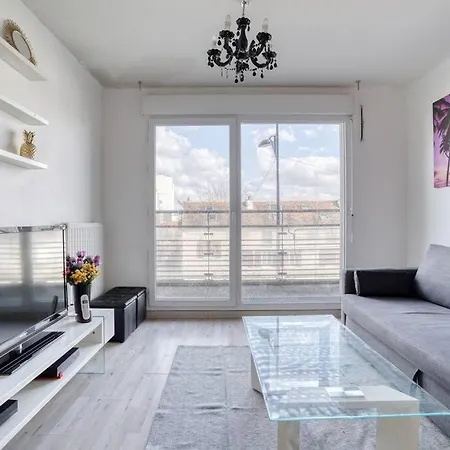 شقة 24h/24 Appt Entre Paris Et - Parking Balcon