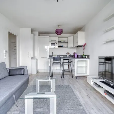 24h/24 Appt Entre Paris Et - Parking Balcon شقة شامبيني-سور-مارن